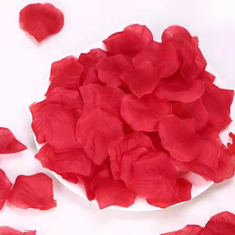 Rose Petals Wedding Hand-spread Flowers Wedding Room Layout Valentine's Day Confession Proposal To Create A Romantic Atmosphere