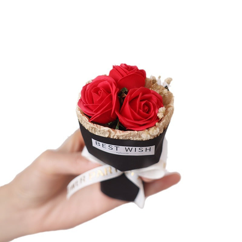 Rose Mini Bouquet Valentine's Day Gift To His Girlfriend Hand-held Gifts Gypsophila Dried Flowers Holiday Gift Wholesale